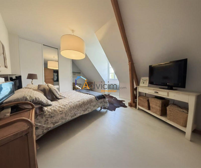 Maison - 151 m² - 7 pièces