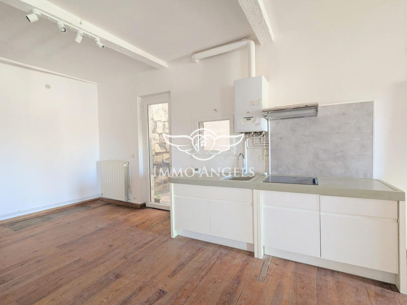 Loft - 98 m² - 3 pièces