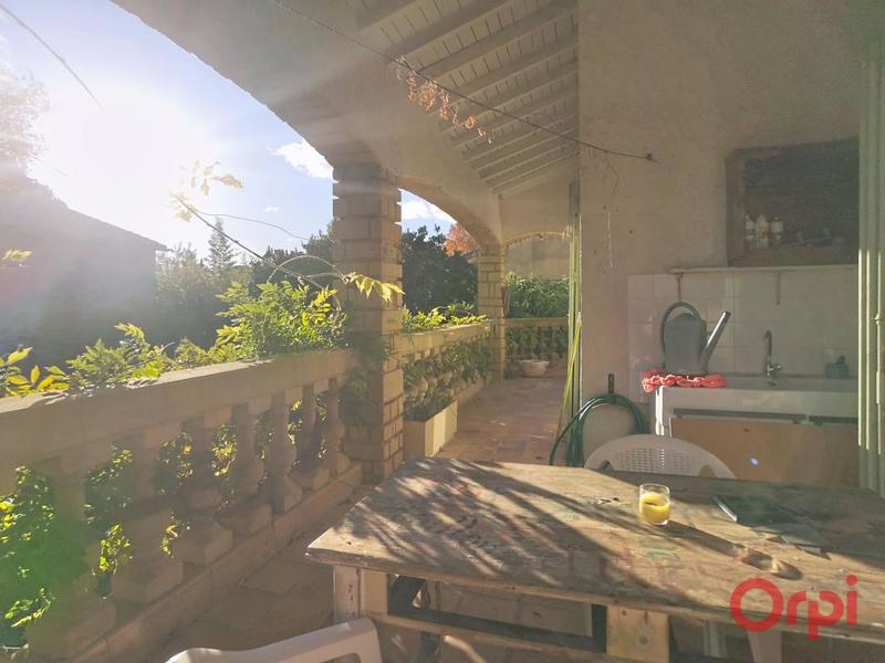 Maison - 295 m² - 12 pièces