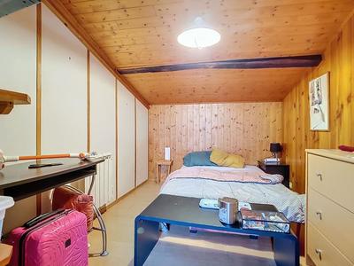 Immeuble - 67 m² - 6 pièces