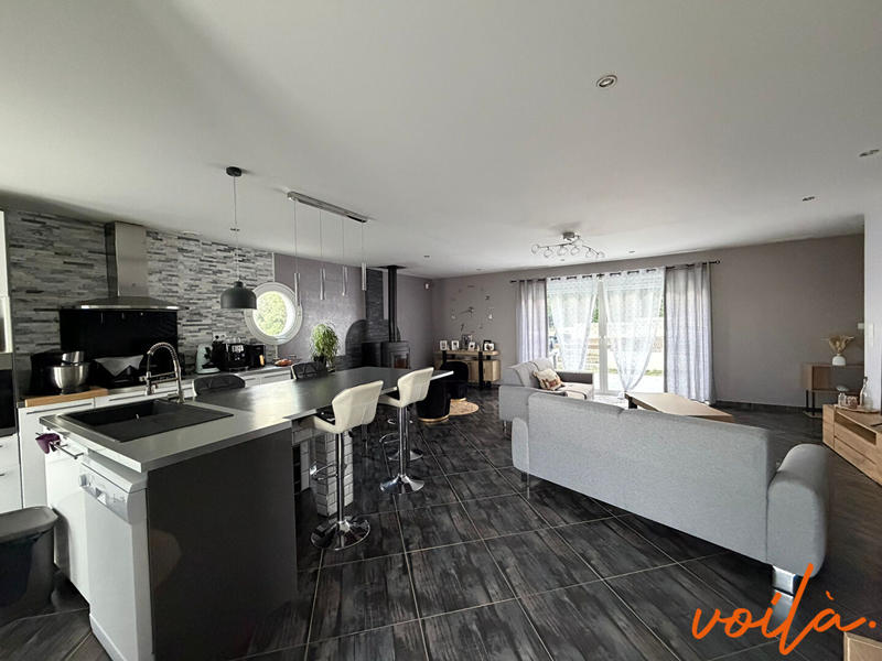 Maison - 133 m² - 6 pièces