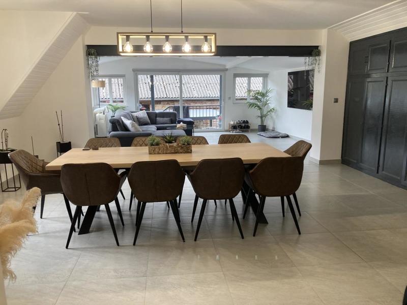 Maison - 200 m² - 5 pièces