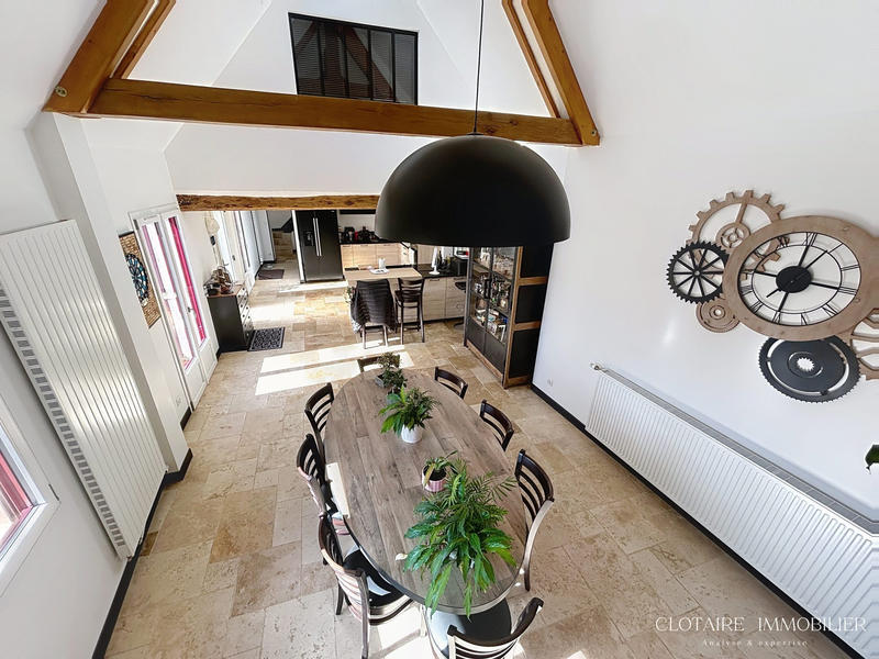 Maison - 186 m² - 6 pièces