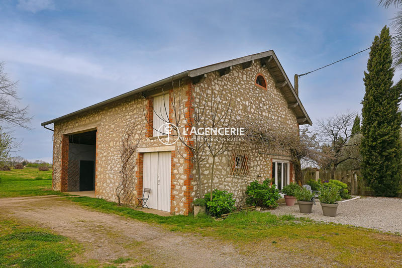 Maison - 200 m² - 6 pièces