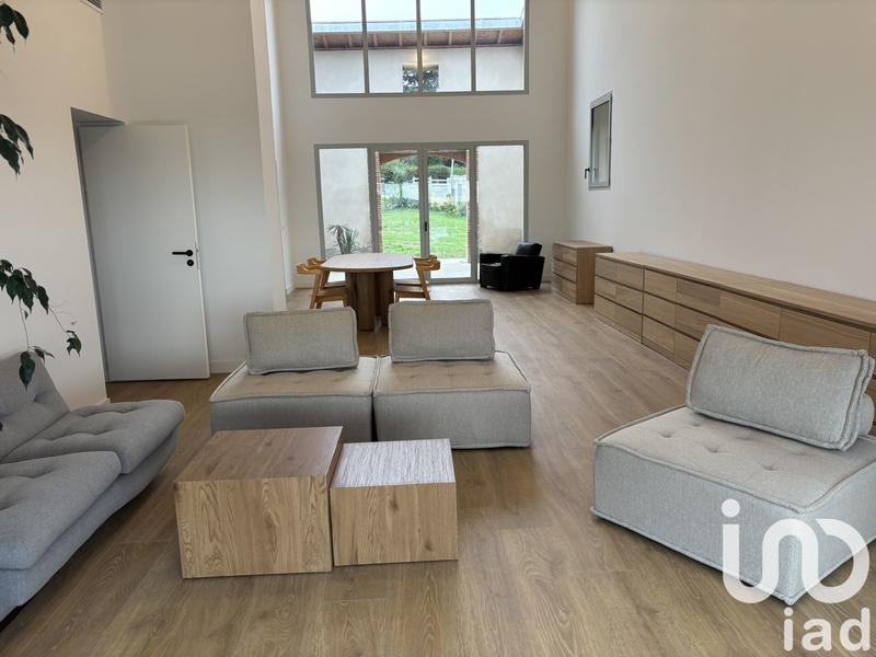 Maison - 227 m² - 7 pièces