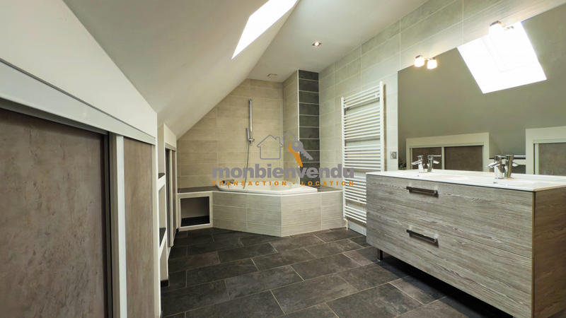 Maison - 149 m² - 4 pièces