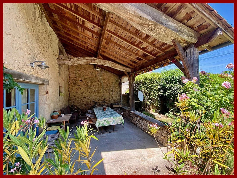 Maison ancienne - 282 m² - 6 pièces