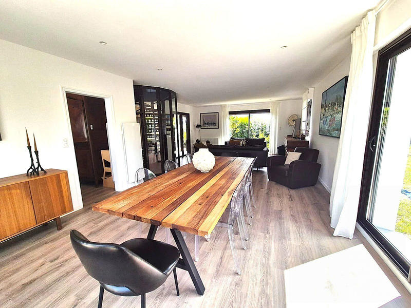 Maison - 190 m² - 7 pièces