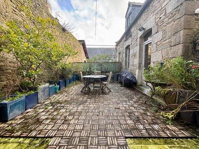 Maison - 225 m² - 5 pièces