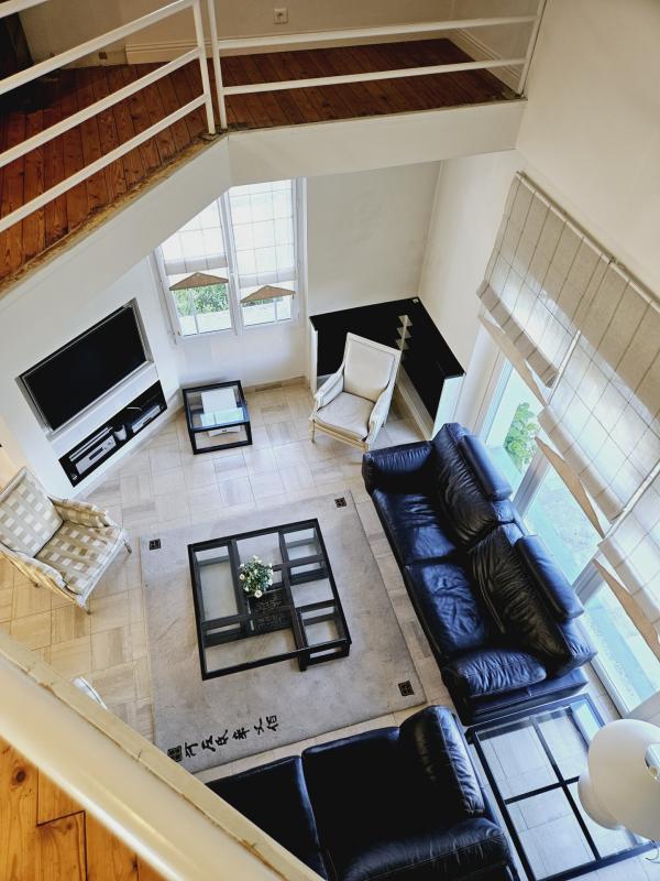 Maison - 200 m² - 8 pièces