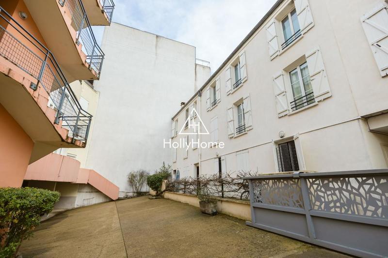 Appartement ancien - 16 m² - 1 pièce