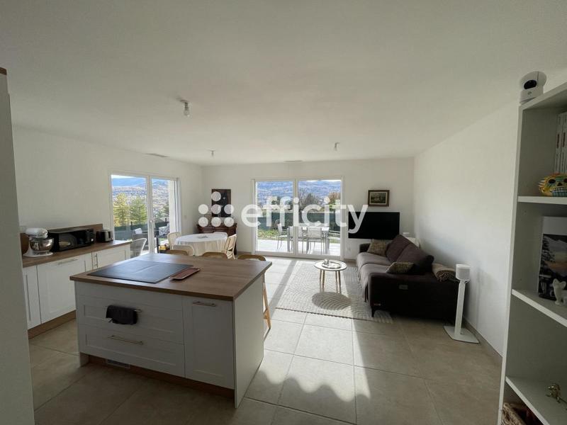 Villa - 90 m² - 4 pièces