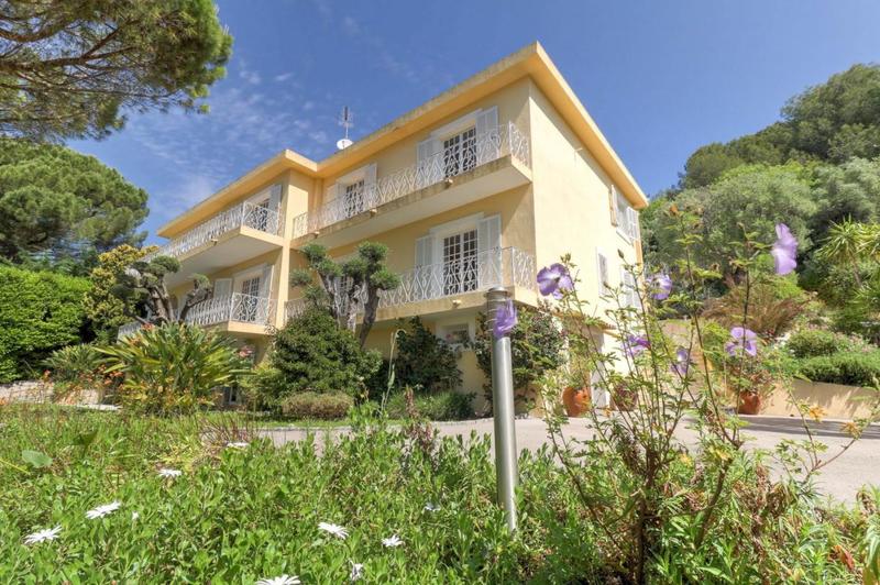 Maison de maîtres - 386 m² - 10 pièces