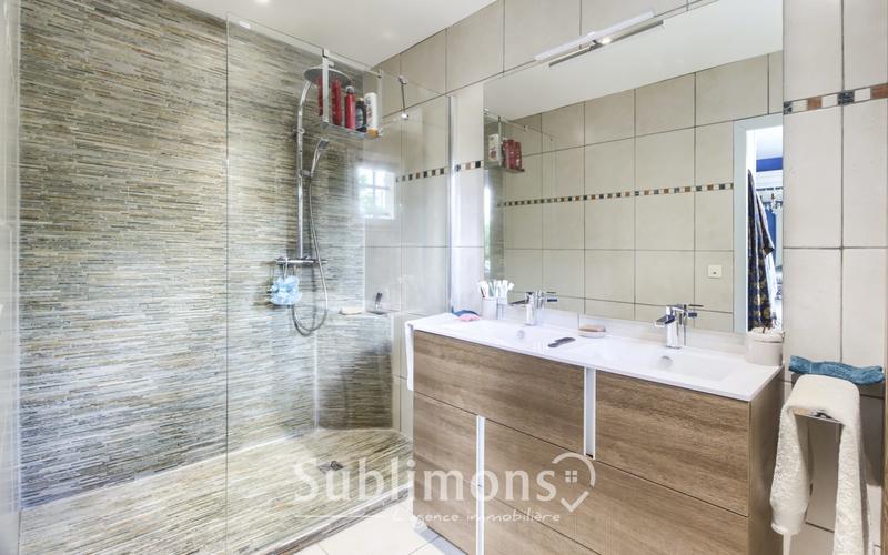 Maison - 140 m² - 7 pièces