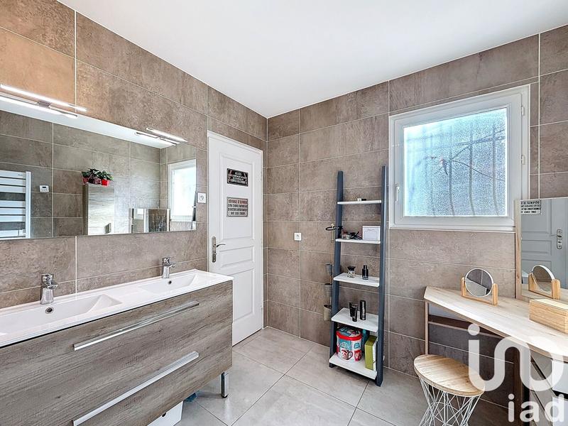 Maison - 162 m² - 5 pièces