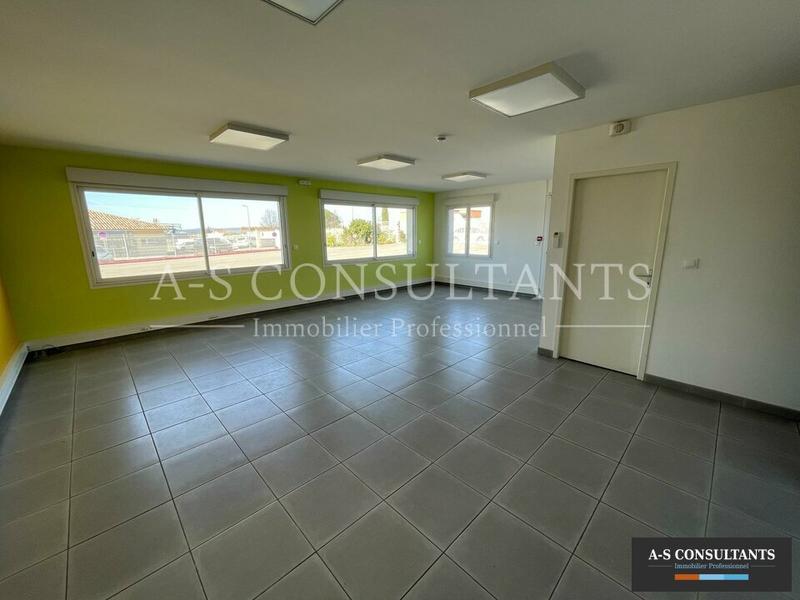 Local d'activité / Entrepôt - 865 m²