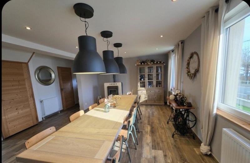 Maison - 137 m² - 6 pièces