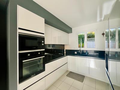 Maison - 108 m² - 6 pièces