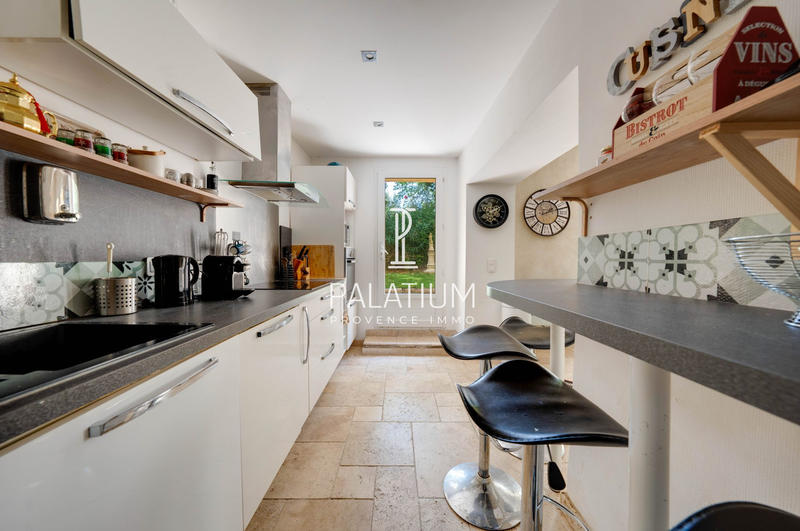 Appartement - 90 m² - 4 pièces