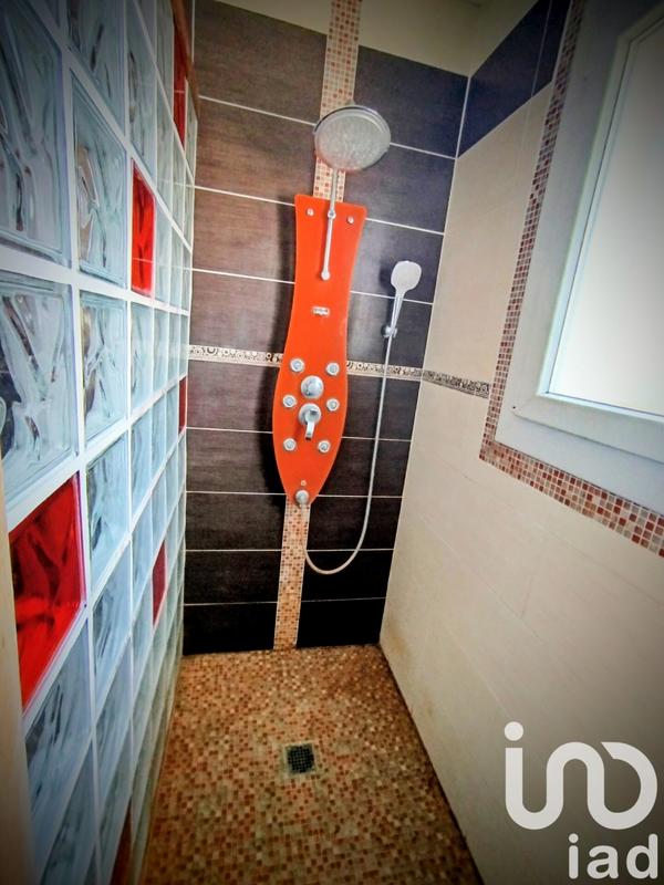 Maison - 181 m² - 7 pièces