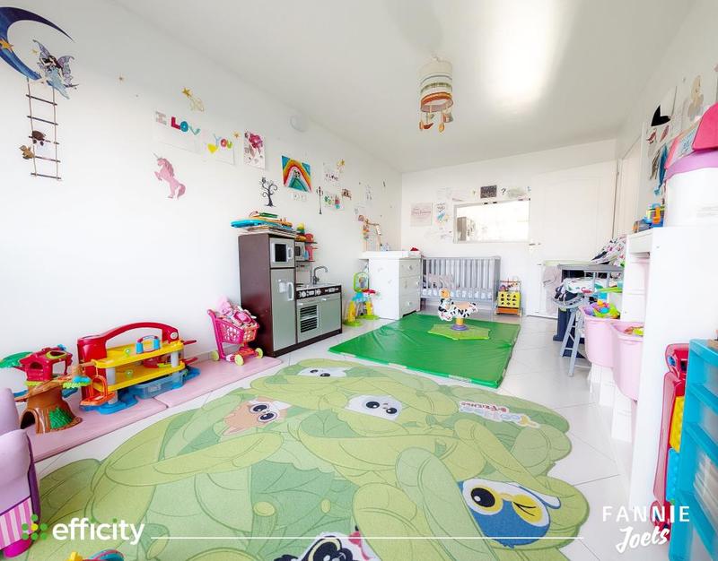 Pavillon - 123 m² - 7 pièces