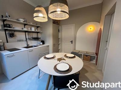 Chambre - 11 m² - 1 pièce