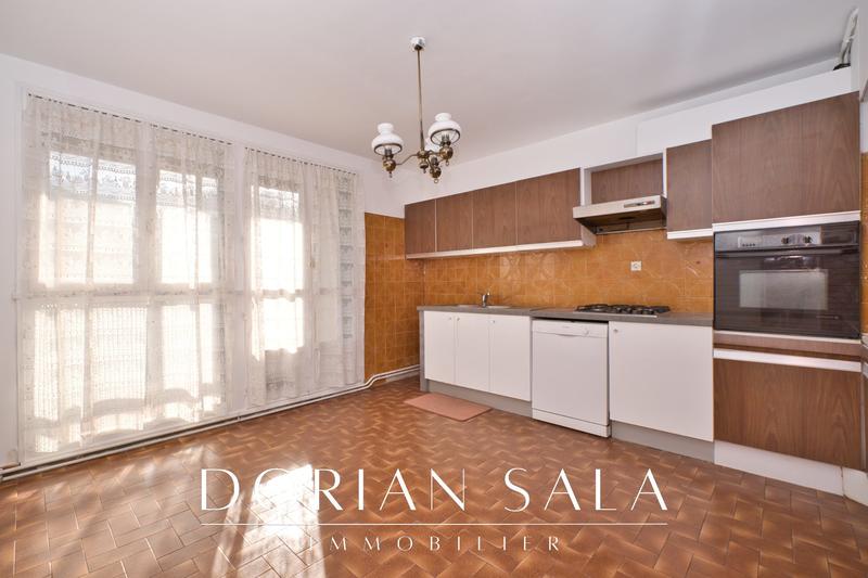 Appartement - 96 m² - 5 pièces