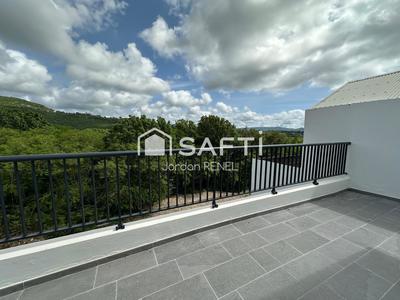 Appartement - 94 m² - 4 pièces