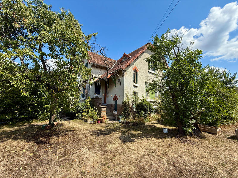 Maison - 94 m² - 5 pièces