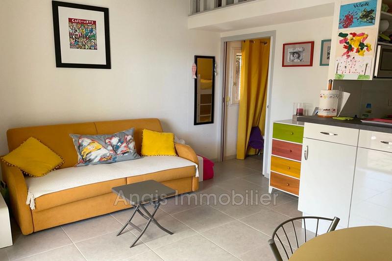 Mazet - 30 m² - 3 pièces