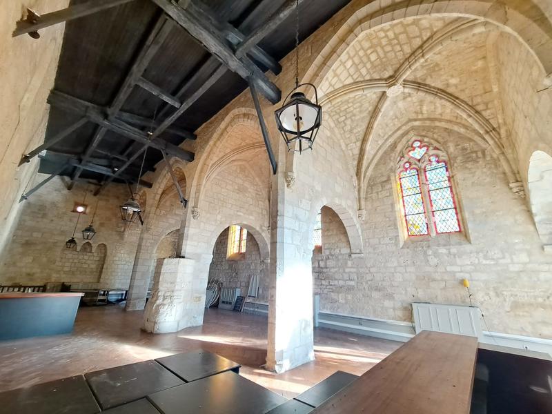 Maison - 718 m² - 8 pièces