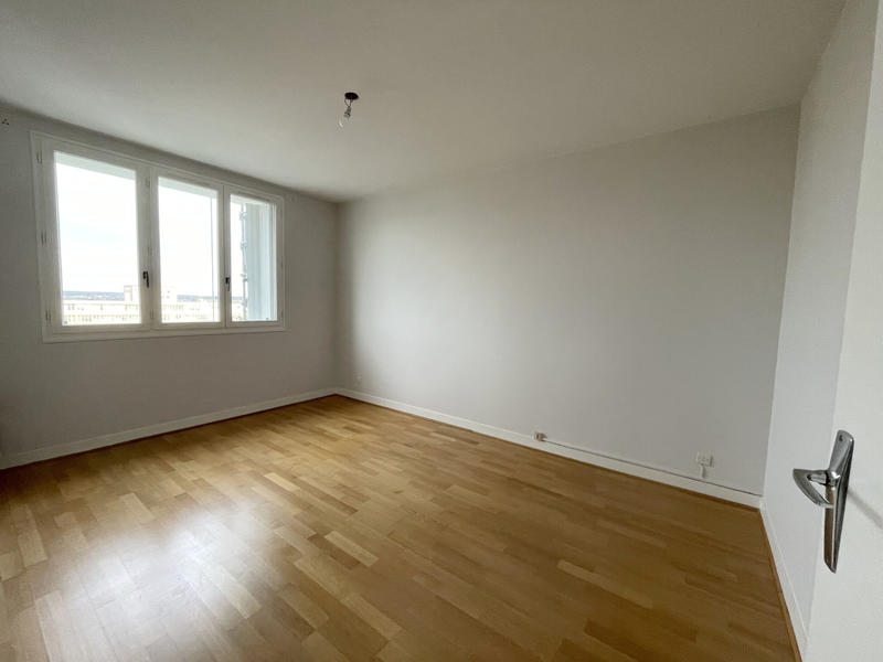 Appartement - 98 m² - 5 pièces