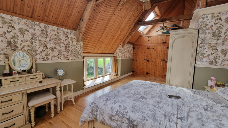 Maison - 188 m² - 10 pièces