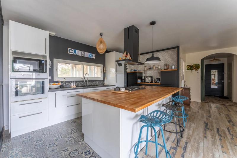 Maison - 151 m² - 5 pièces