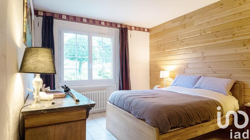 Maison - 268 m² - 10 pièces