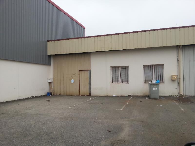 Entrepôt - 140 m²