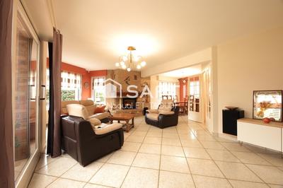 Maison - 190 m² - 8 pièces