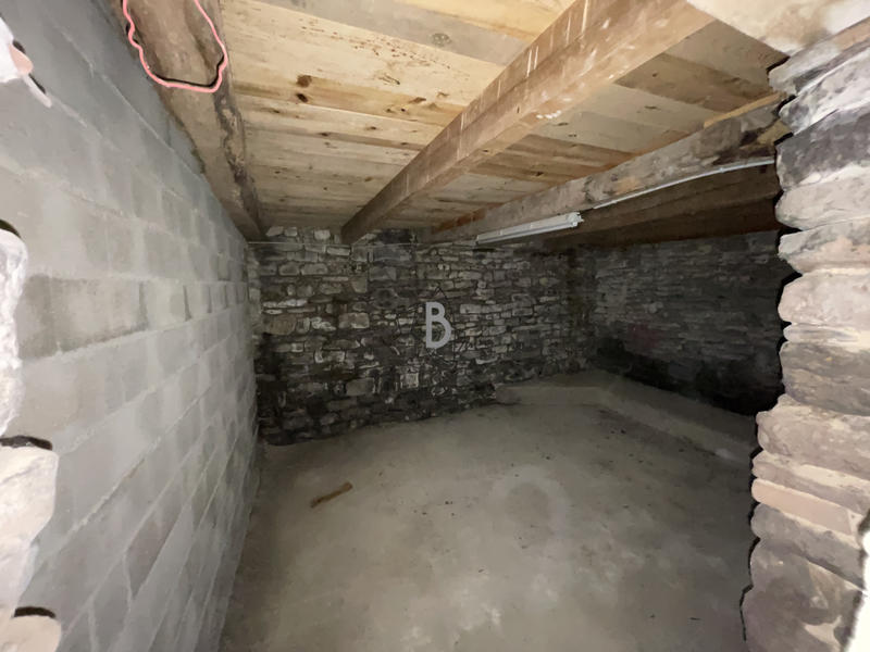 Maison de village - 130 m² - 2 pièces