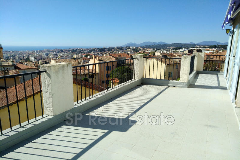 Maison de village - 255 m² - 6 pièces