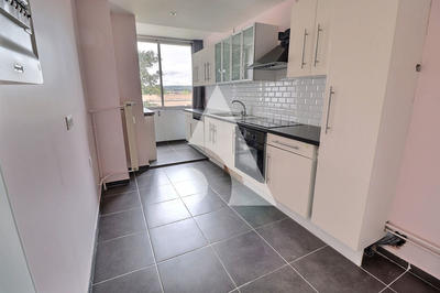 Appartement - 75 m² - 4 pièces