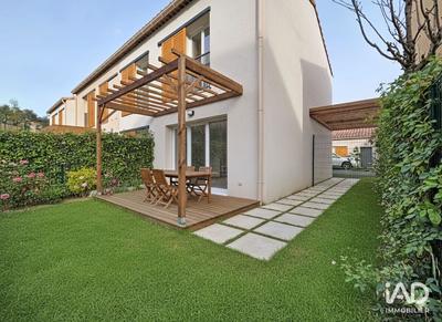 Maison - 97 m² - 5 pièces