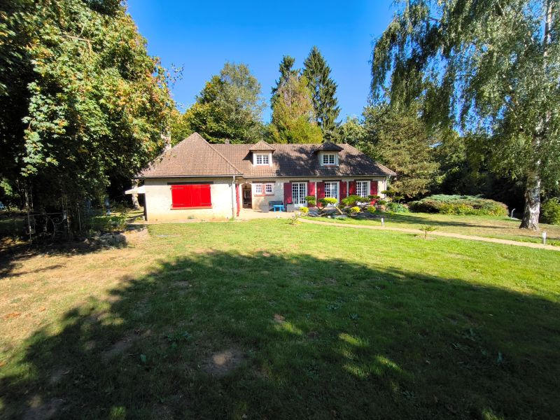 Maison - 140 m² - 7 pièces