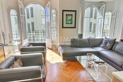 Appartement - 115 m² - 5 pièces