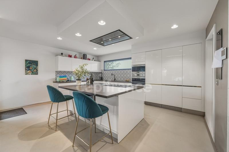 Villa - 166 m² - 7 pièces