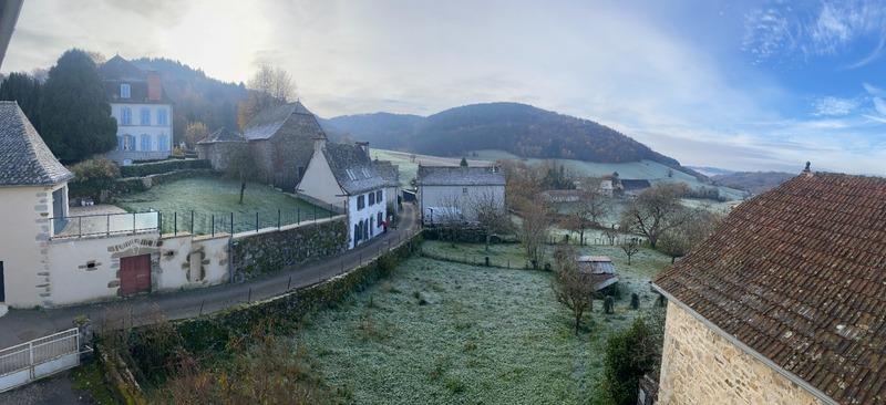 Maison - 211 m² - 7 pièces