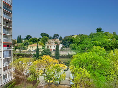 Appartement - 95 m² - 5 pièces