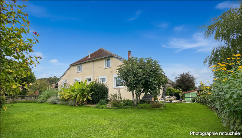 Maison - 362 m² - 12 pièces