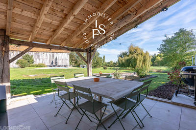 Maison - 200 m² - 5 pièces