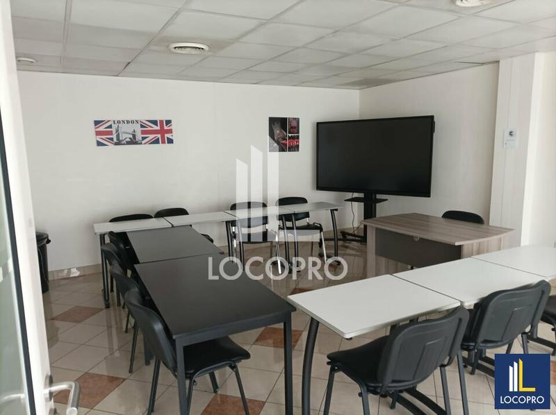 Local commercial - 412 m²