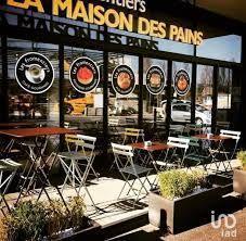 Local commercial - 207 m²